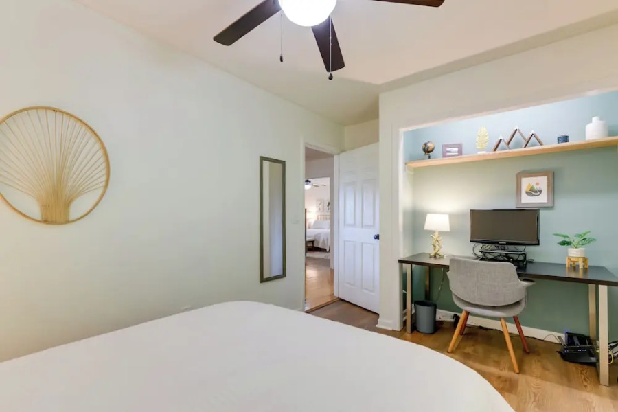 Updated Home w/ Private Hot Tub & Mtn Views!