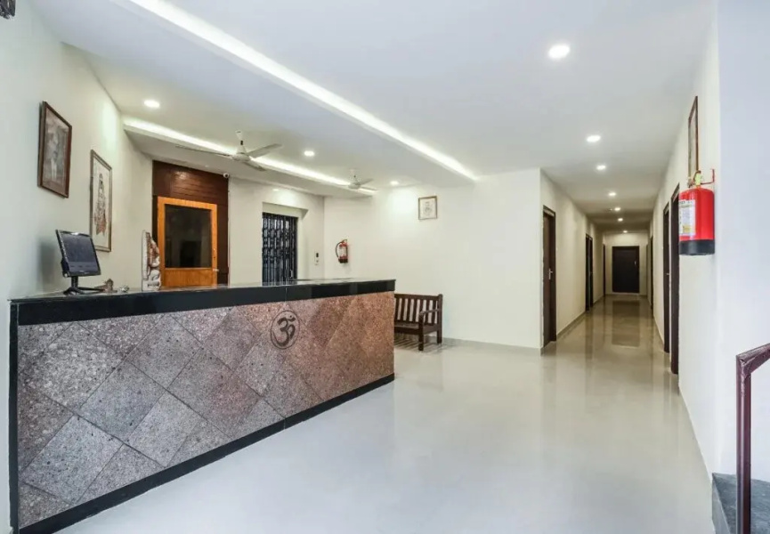 Hotel Gayatri By OYO Rooms