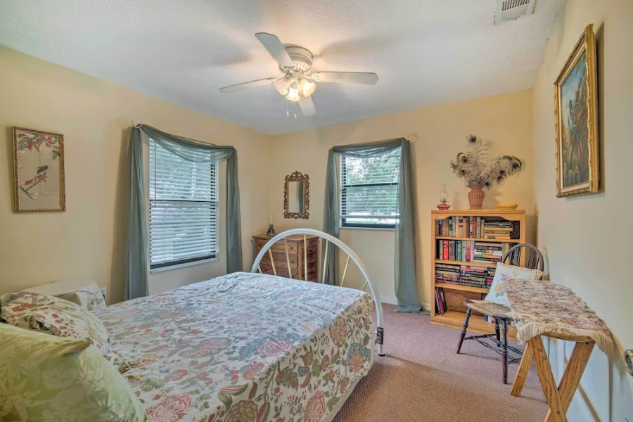 Waterfront Inglis Getaway ~ 5 Mi to the Gulf!