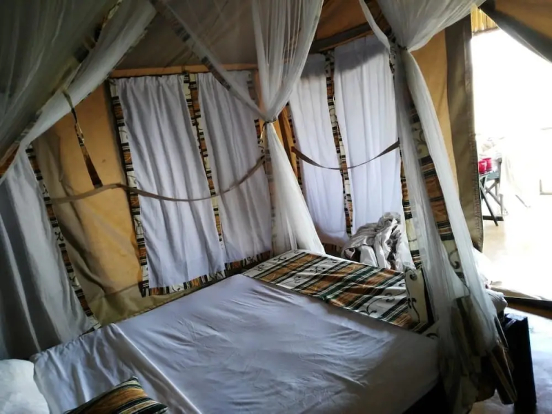 Maili Saba Camp