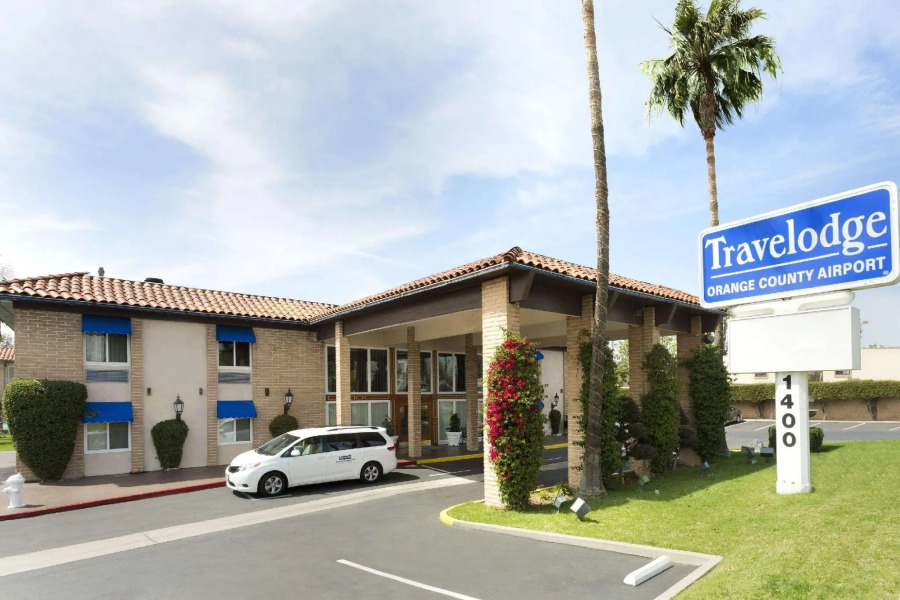 Travelodge Orange County Airport  Costa Mesa