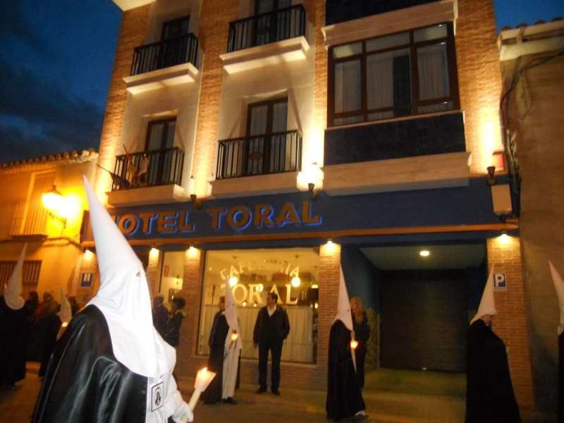 Hotel Toral
