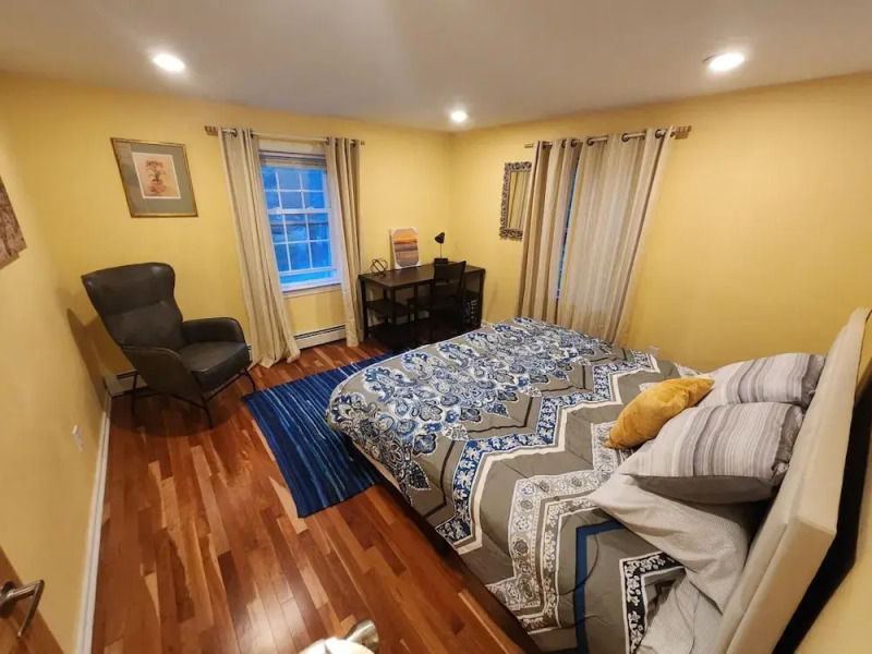 Marblehead Oasis 3 Bedroom Townhouse by RedAwning