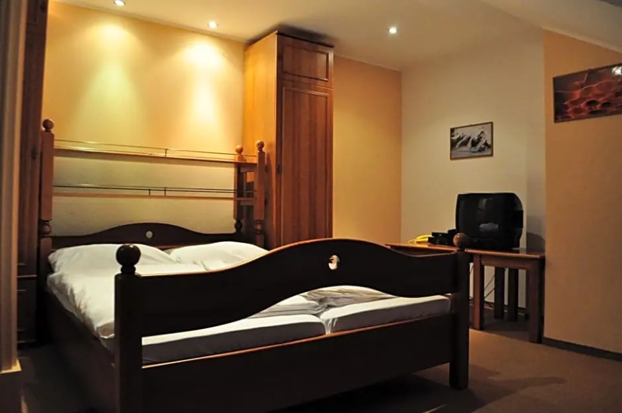 Hotel Mladosť
