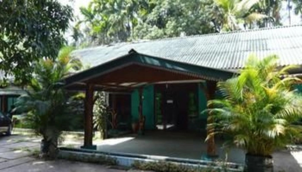 Green Valley Holiday Inn