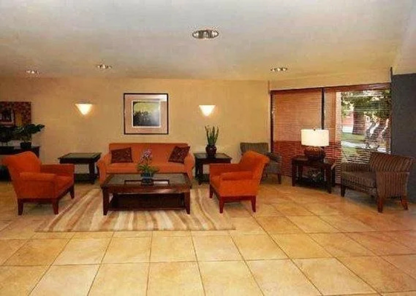 Quality Inn & Suites Downtown