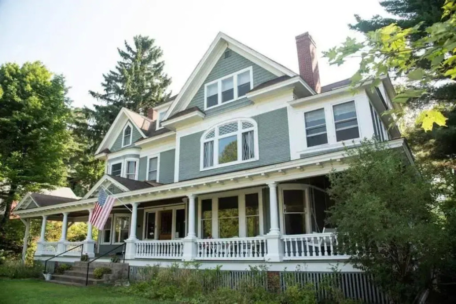 Franklin Manor Bed & Breakfast