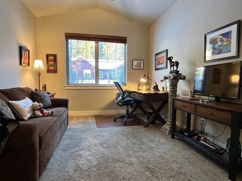 Ol239 Meadow Lake Country Escape