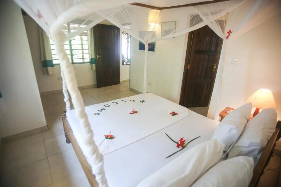 Watamu Beach Cottages B&B