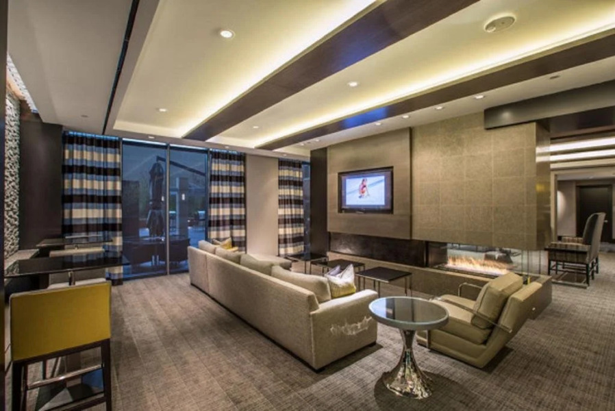 National at Reston Town Center