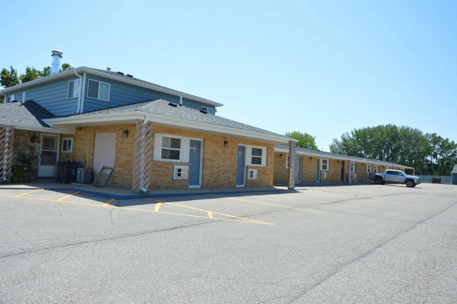Americas Best Value Inn Suburban Motel