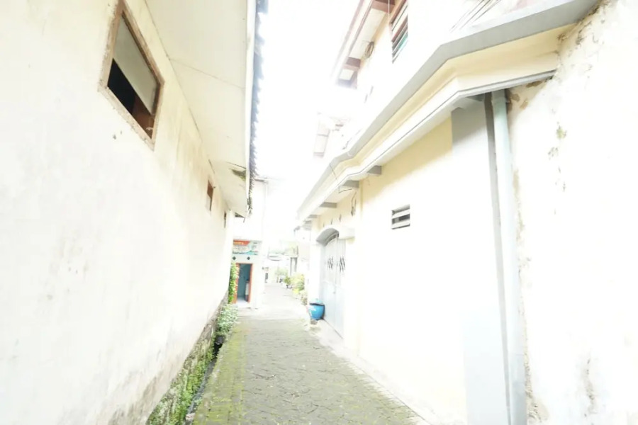 OYO Life 93680 Kost Losawi Syariah