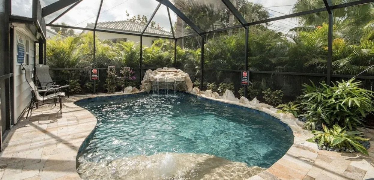 Casa Del Mar 6 Bedroom Home by Redawning