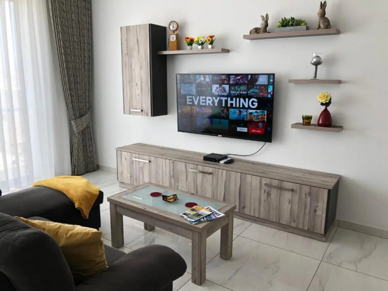 Penthouse in Marsaxlokk with panoramic views: 3 bedrooms, 2 baths