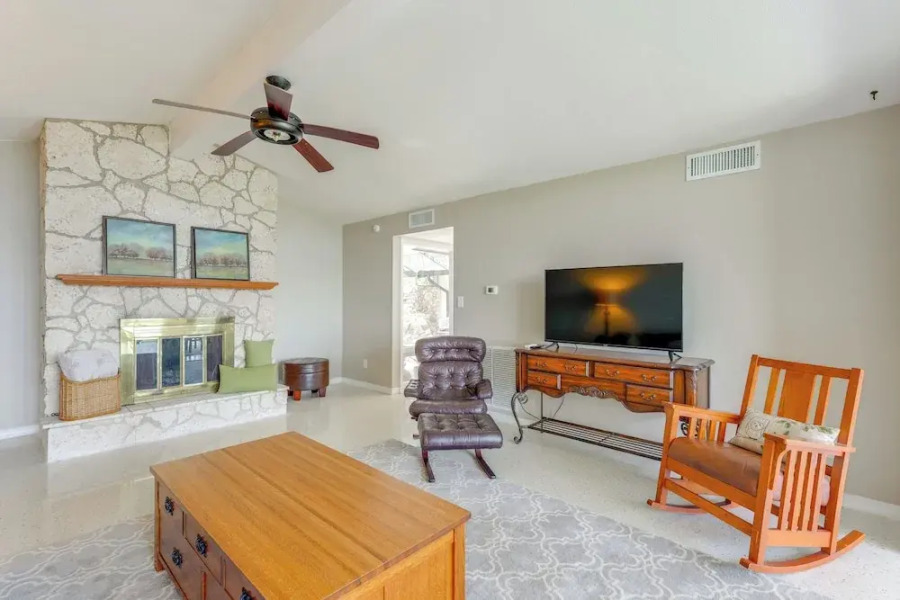 Family Home w/ Stunning Water Views in Tavares!