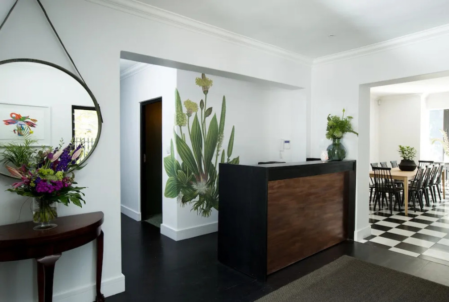 Twice Central Guesthouse