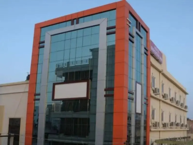 OYO Rooms Uttam Towers