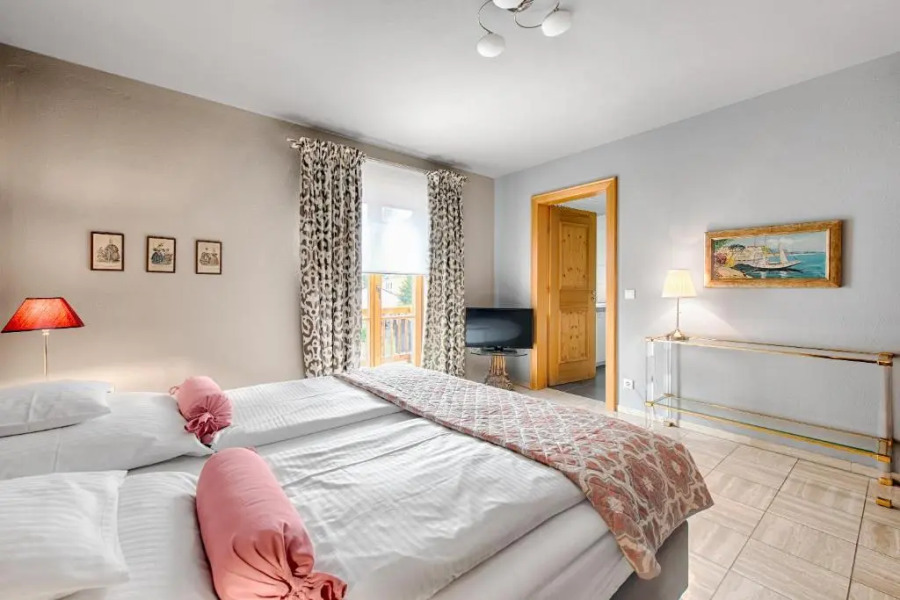 The Alpine Apartment