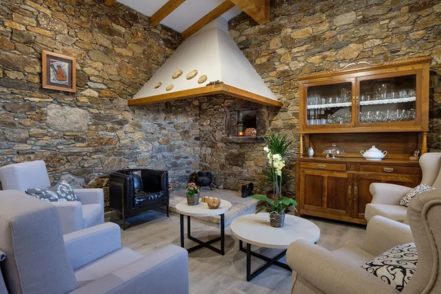 Pensión O Real Boimil