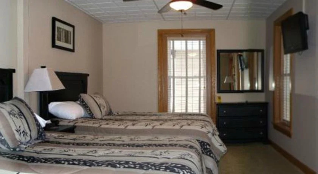 Heritage Suites Hotel