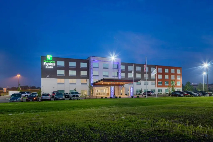 Holiday Inn Express & Suites Bourbonnais East - Bradley by IHG