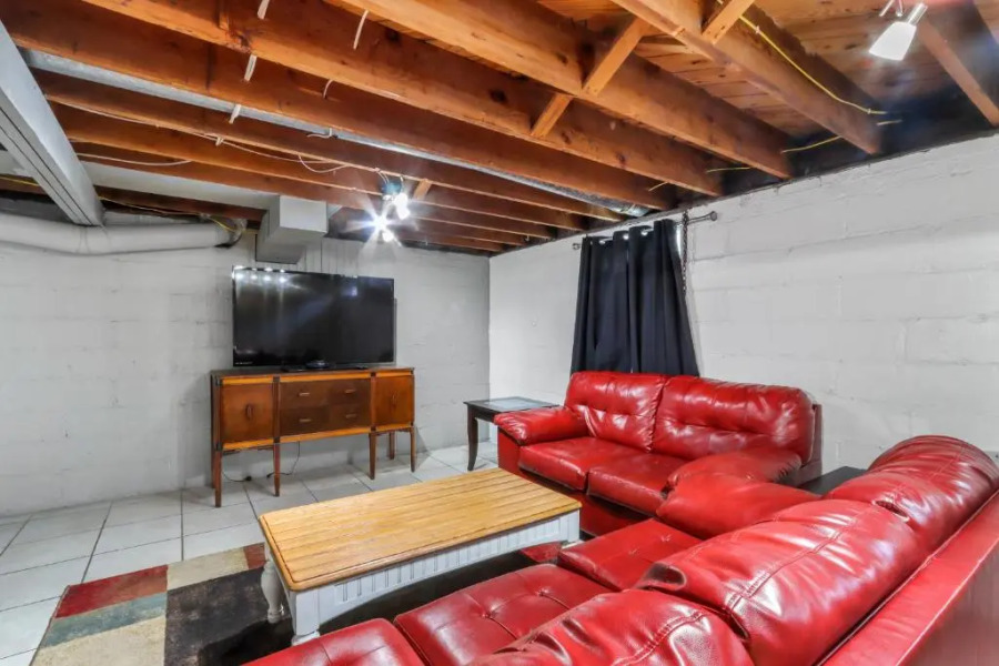 Gorgeous Downtown Bungalow, Walk Everywhere!!!