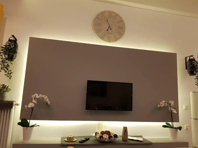 'Golden Aurora' Apartment With Elegant Style