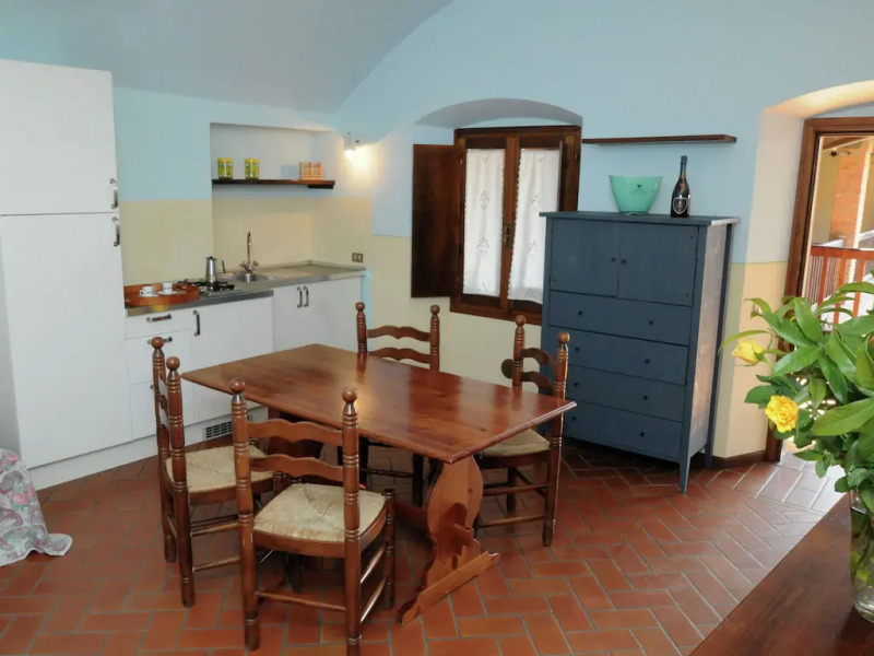 Spacious Apartment in Monticelli Brusati with Pool