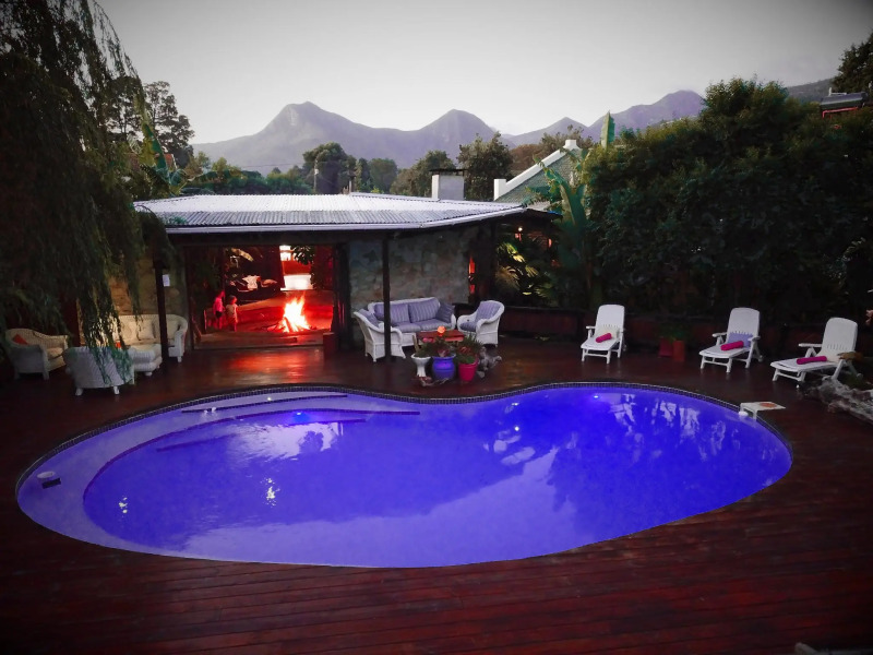 Tube n Axe Lodge and Backpackers