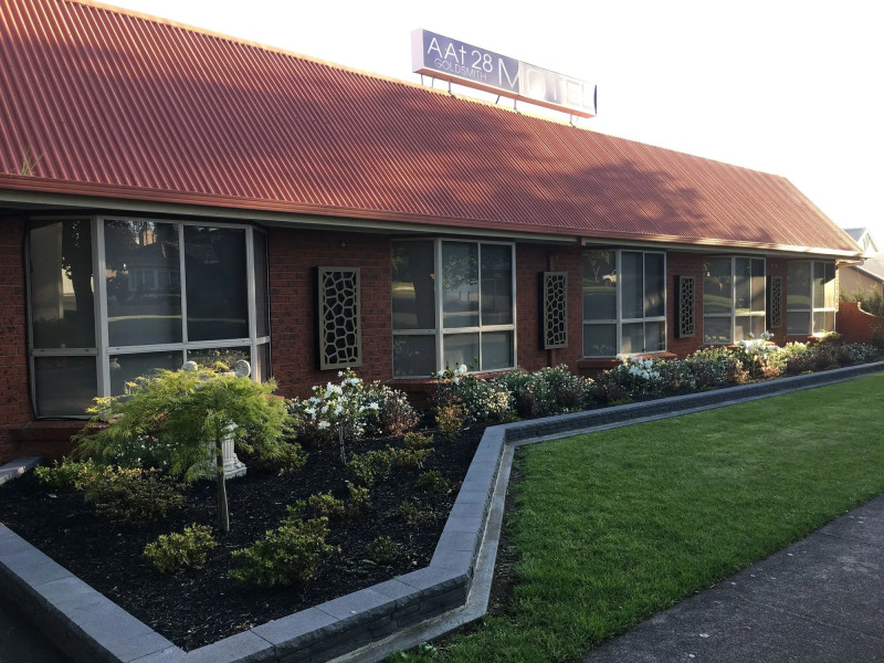 AAt 28 Goldsmith Motel