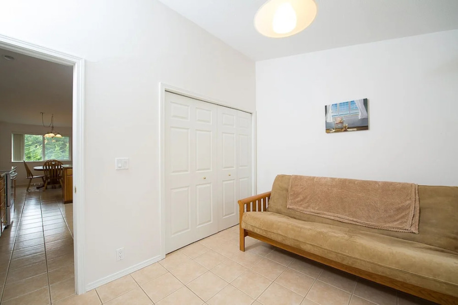 Beverly Beach Retreat 3 Bedrooms 2 Bathrooms Home