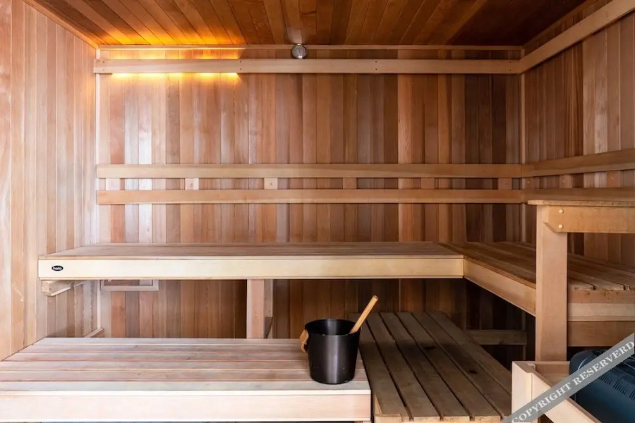 Park Avenue Condos by Barsala