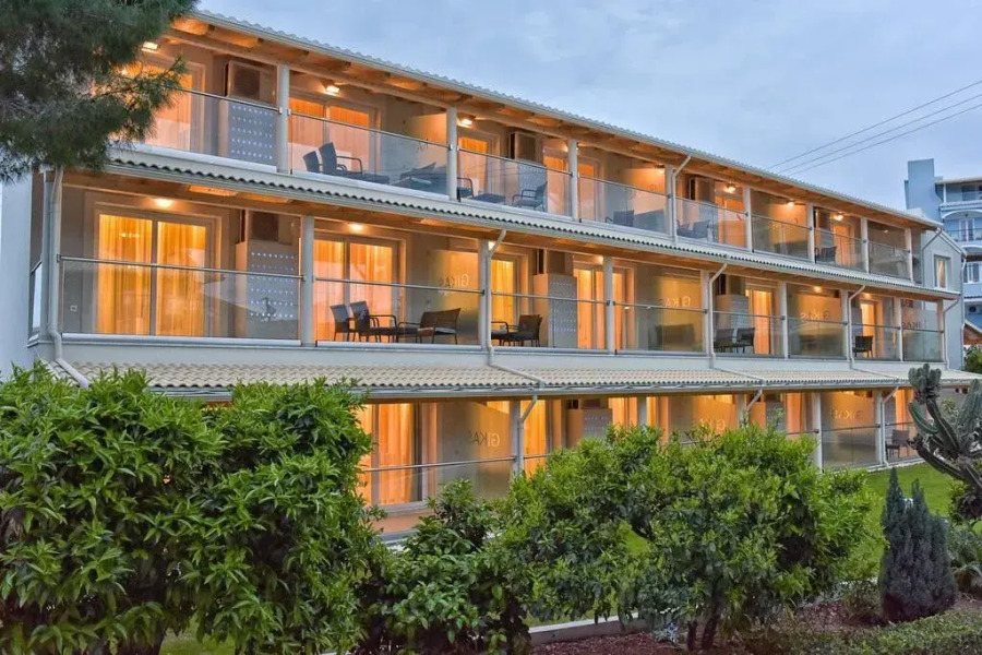 Palapart Gikas Suites And Studios