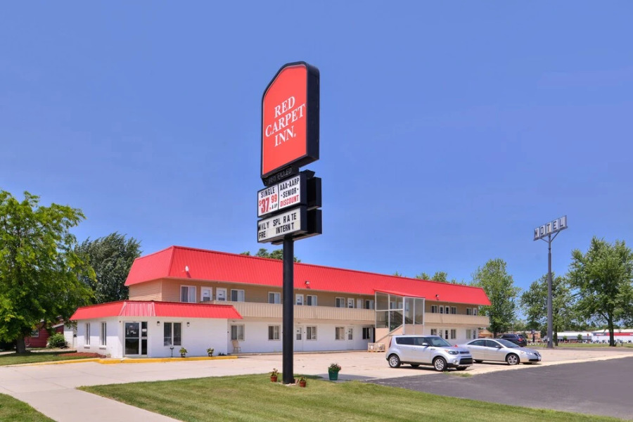 Red Carpet Inn