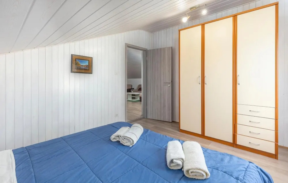 Beautiful Home in Sveti Anton With Wifi and 3 Bedrooms