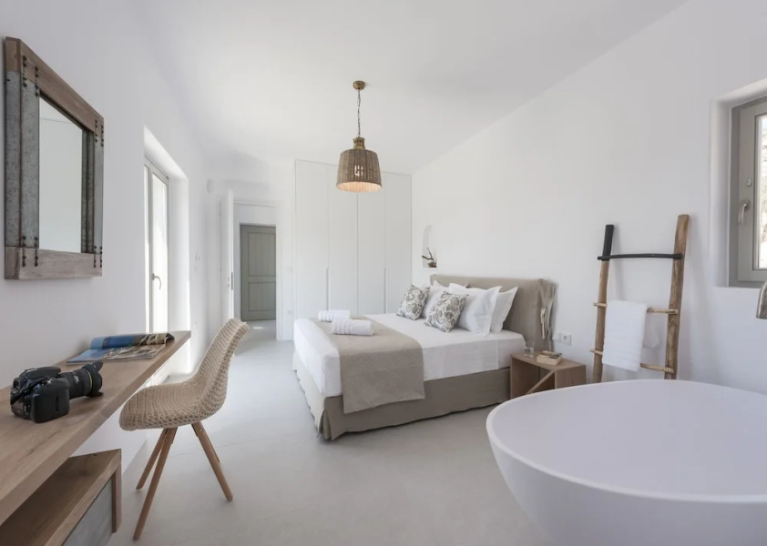 Niriides Luxury Villas