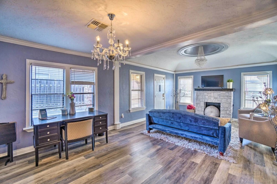 Lawton Home ~ 5 Mi to Fort Sill!