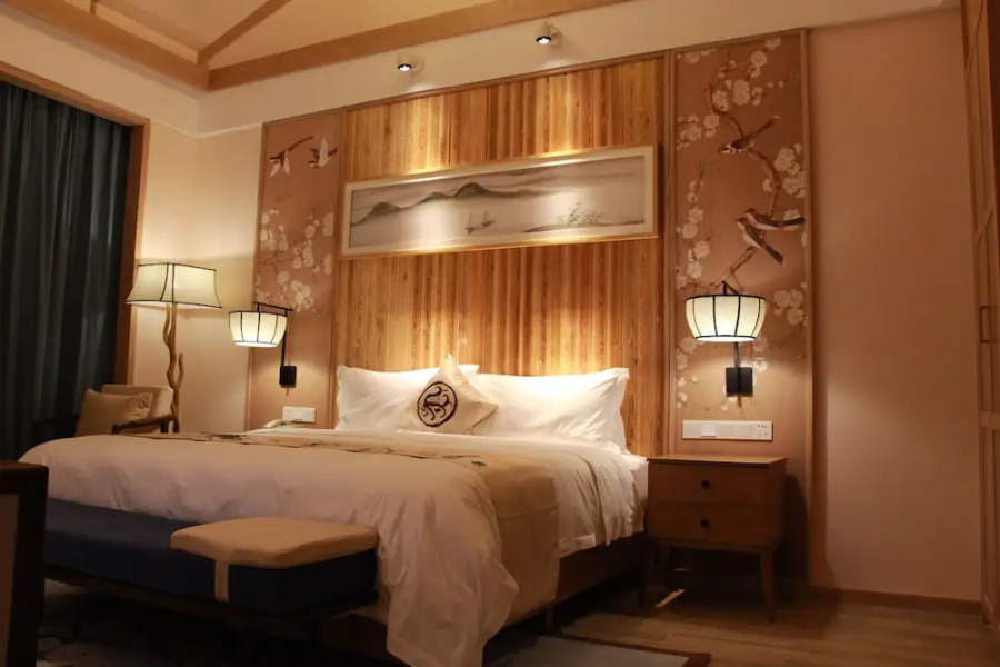 Queshan Lake Arcadia Intl Resort