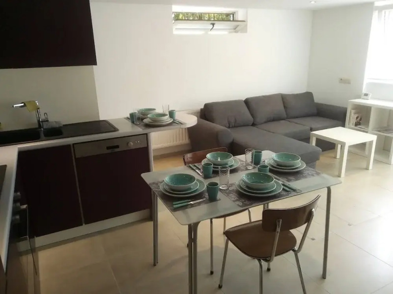 Relaxation in Waterloo, 2 Steps From the Center of Brussels