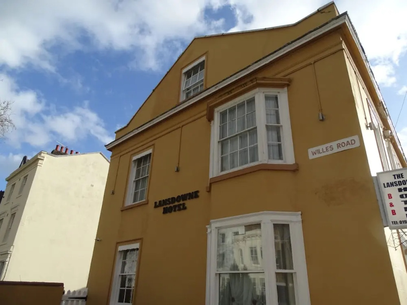 Lansdowne hotel
