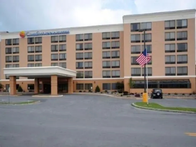 Comfort Inn & Suites Watertown