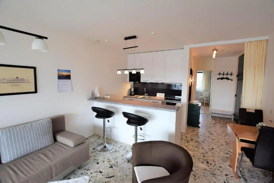 Hohes-Ufer-12-Meeresrauschen-H