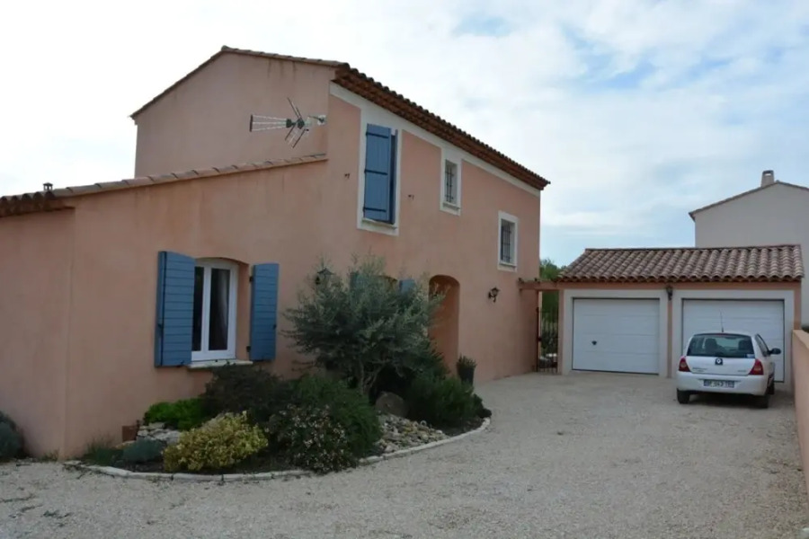 Villa With 3 Bedrooms in Villelaure, With Private Pool, Enclosed Garde