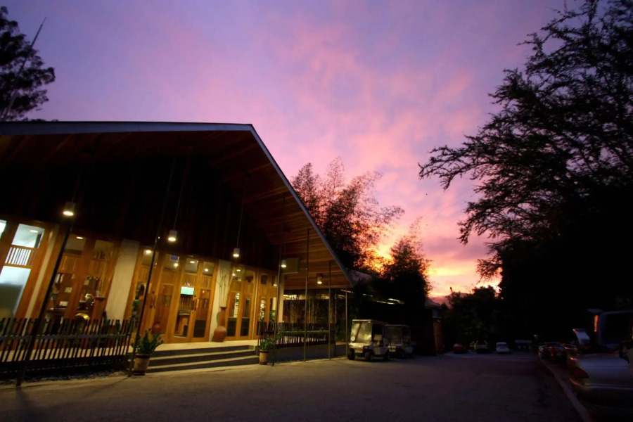 Belum Rainforest Resort