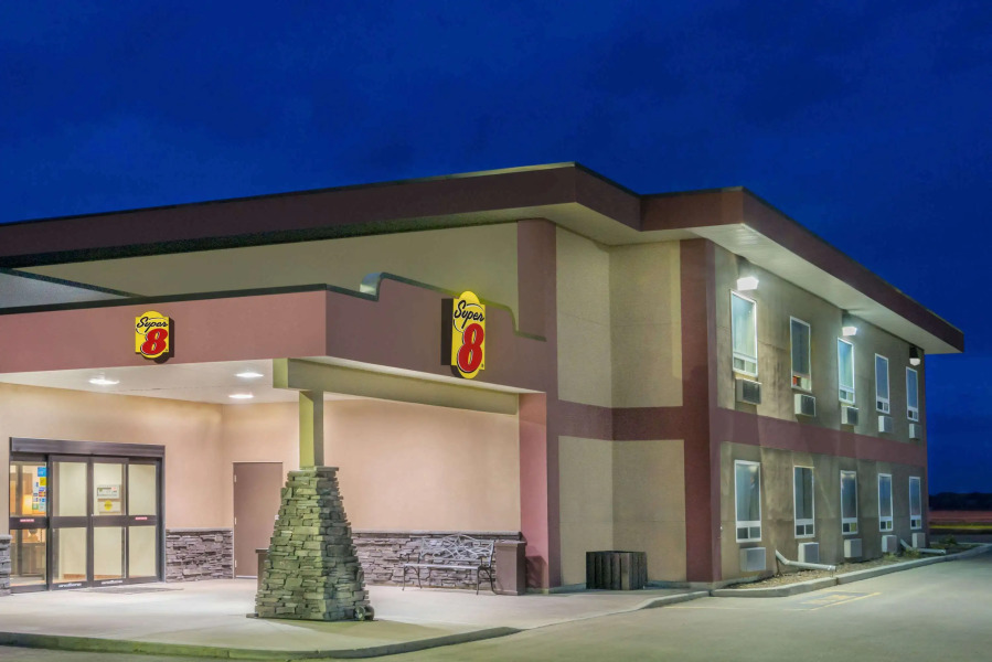 Super 8 by Wyndham Innisfail