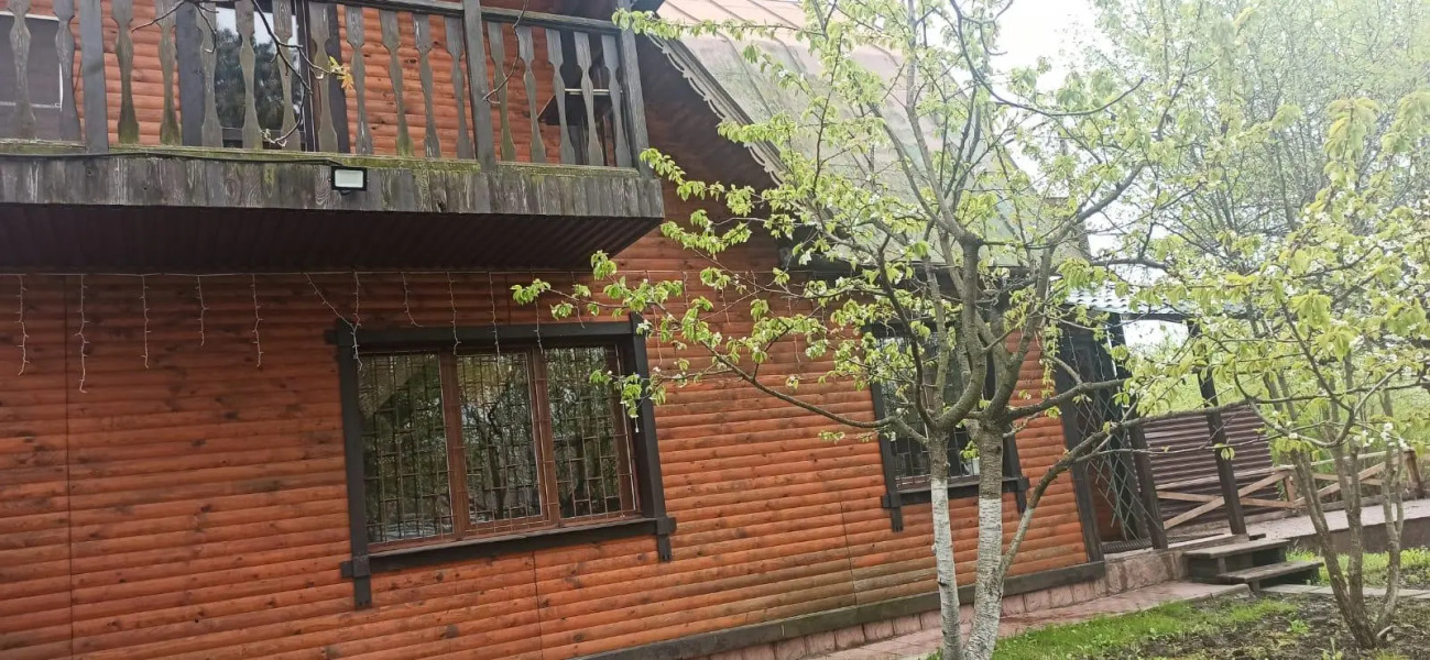 Дом на озере