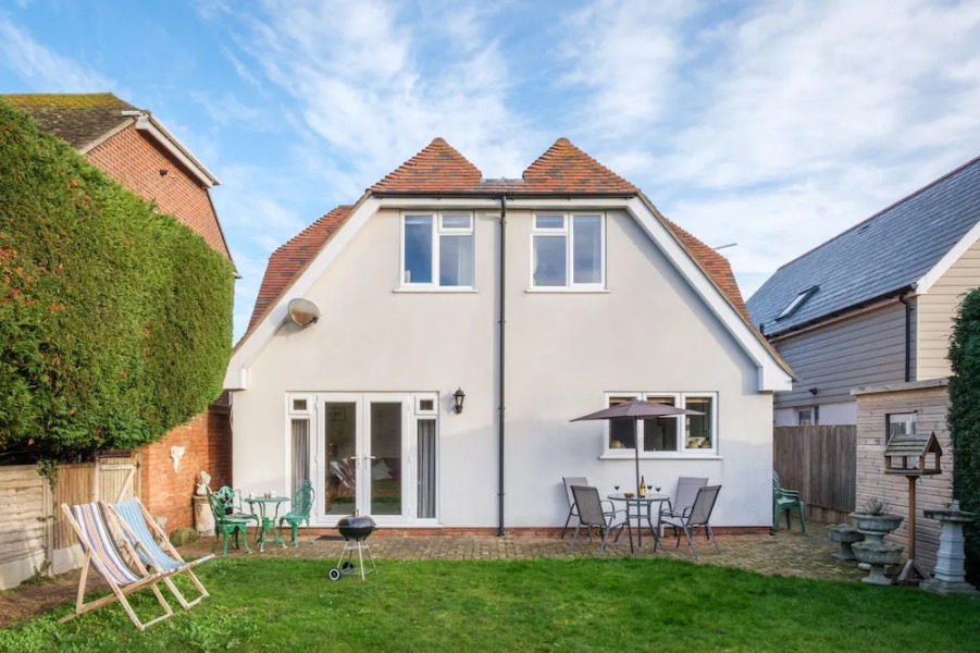 Whitstable's Beachcombers, Sleeps 10, Dog Friendly