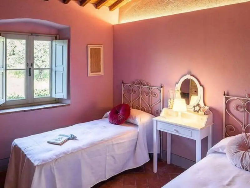 Villa in Montelupo With Private Pool