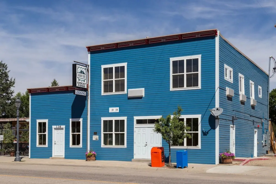 HiWay 40 Grill and Lodge