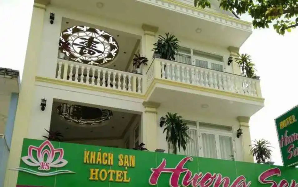 Huong Sen Hotel
